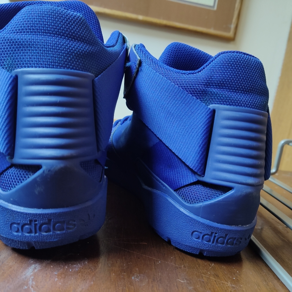 Adidas - Picture 5 of 6